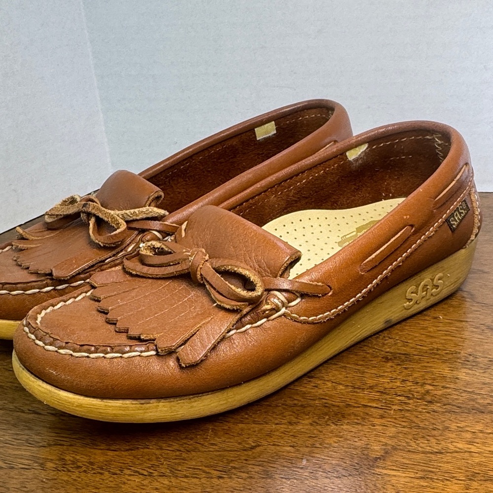 SAS Womens Brown Leather Kiltie Slip-on Moccasin Loafers Camel, est sz 6